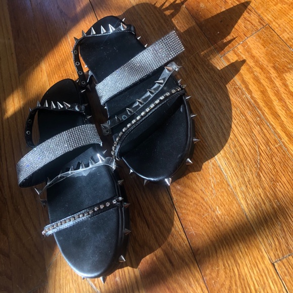 Spike sandals - Picture 2 of 6
